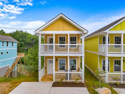 /international/us/270a-w-main-street-dandridge-tn-110107315601/