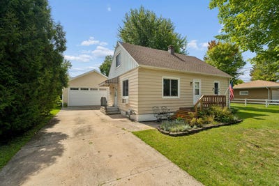 /international/us/828-w-jennings-street-new-london-wi-110110065756/