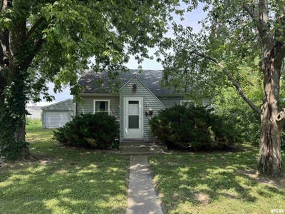 /international/us/211-e-locust-street-chatham-il-110101543405/?lang=en