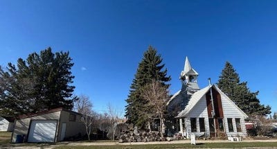 /international/us/199-main-street-willow-city-nd-110107720950/