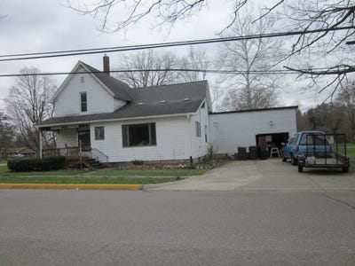 /international/us/402-alexander-street-bangor-mi-110108743553/