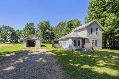 /international/us/204-w-clay-street-sherwood-mi-110100447984/