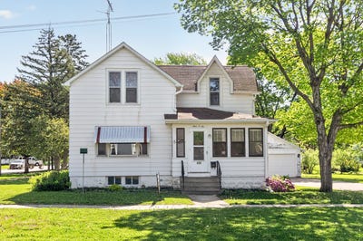 /international/us/406-s-locust-street-sycamore-il-110107763407/
