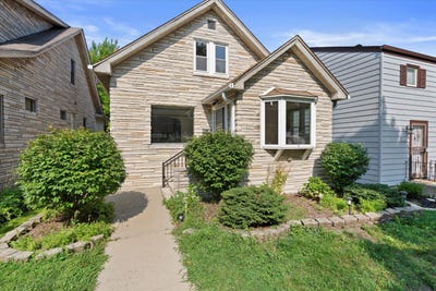 /international/us/2357-s-77th-st-west-allis-wi-110101474013/?lang=en