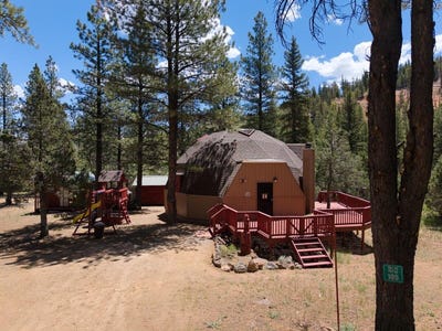 /international/us/105-s-meadow-dr-hatch-ut-110109216048/