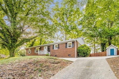 /international/us/2703-w-cornwallis-drive-greensboro-nc-110099331956/