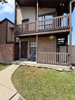 /international/us/742-fairfax-drive-gretna-la-110120763157/