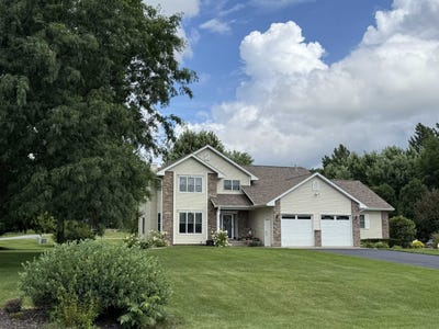 /international/us/9768-elkhorn-road-tomah-wi-110101152092/