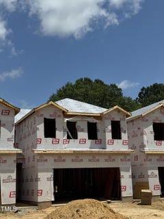 /international/us/180-w-allen-street-four-oaks-nc-110099677135/