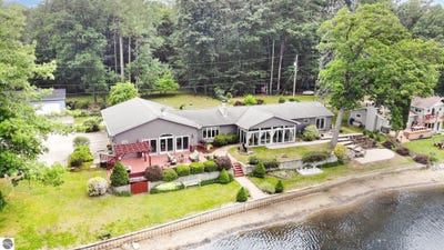 /international/us/781-s-bass-lake-road-vestaburg-mi-110100163326/?lang=en