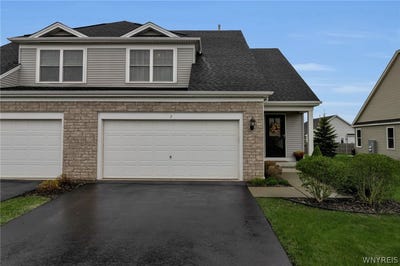 /international/us/7-cumberland-street-lancaster-ny-110107721675/
