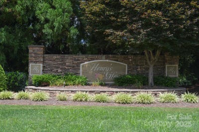 /international/us/205-henrys-glen-drive-morganton-nc-110101190801/?lang=id
