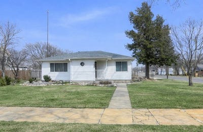 /international/us/603-n-4th-st-lincoln-ks-110104239495/