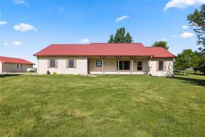 /international/us/17745-600th-avenue-nevada-ia-110099789432/