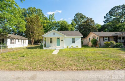 /international/us/906-gladstone-street-florence-sc-110108351371/