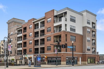 /international/us/2204-a-branson-landing-boulevard-branson-mo-110100031201/