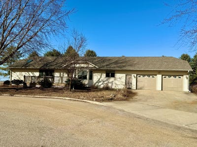 /international/us/236-wilson-street-alden-mn-110106321998/
