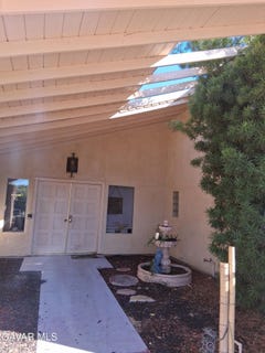 /international/us/1018-n-sierra-view-st-street-ridgecrest-ca-110101197619/