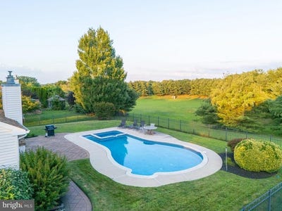 /international/us/20-chambord-lane-voorhees-nj-110101091242/