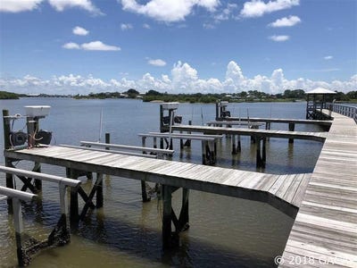 /international/us/12290-anchor-cove-drive-cedar-key-fl-110100216344/