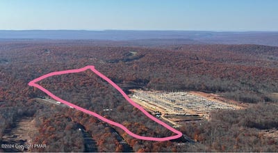 /international/us/1414-state-route-940-lake-harmony-pa-110095395025/