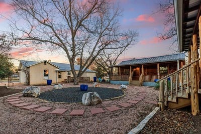 /international/us/406-columbus-fredericksburg-tx-110097743363/?lang=zh-tw