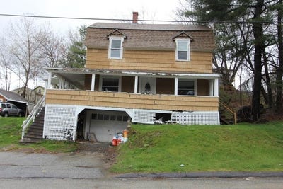 /international/us/22-foch-street-lewiston-me-110107710258/