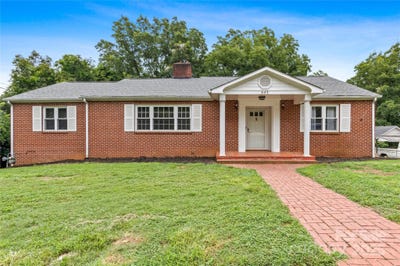 /international/us/443-w-main-street-elkin-nc-110101510037/