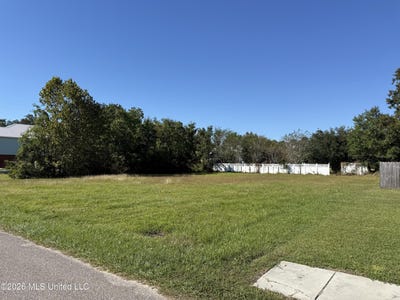 /international/us/123-buena-vista-drive-long-beach-ms-110120761587/