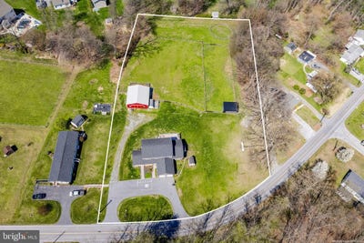 /international/us/744-lime-quarry-road-gap-pa-110108302286/