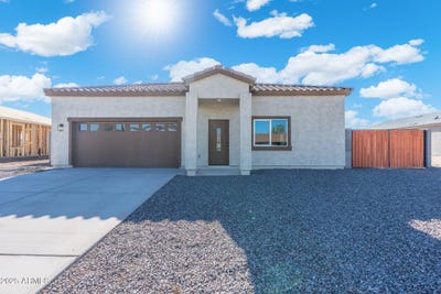 /international/us/14675-s-padres-road-arizona-city-az-110100531904/