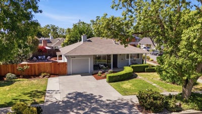 /international/us/2438-massachusetts-ave-redwood-city-ca-110108775143/