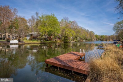 /international/us/119-larkspur-lane-locust-grove-va-110119708532/