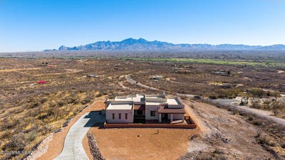 /international/us/70-aliso-springs-road-tubac-az-110097684369/