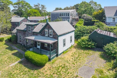 /international/us/37-pearl-street-provincetown-ma-110103375891/