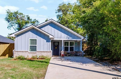 /international/us/107-e-magnolia-troup-tx-110120486135/