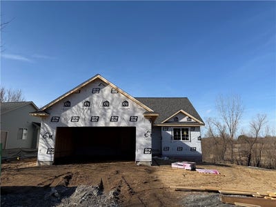 /international/us/3857-nicholas-drive-se-menomonie-wi-110096280715/