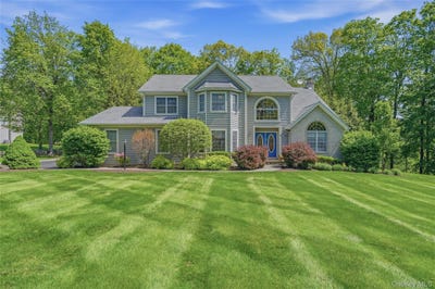 /international/us/2-windsor-lane-cornwall-ny-110108028662/