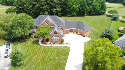 /international/us/2912-ryan-court-virginia-beach-va-110108960678/