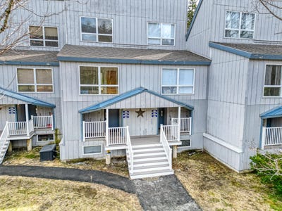/international/us/1120-left-bank-carrabassett-valley-me-110107406495/