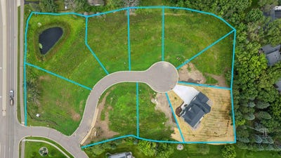 /international/us/18743-jarosite-court-lakeville-mn-110120620554/