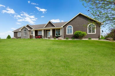 /international/us/13461-sw-72nd-avenue-new-richland-mn-110106479382/