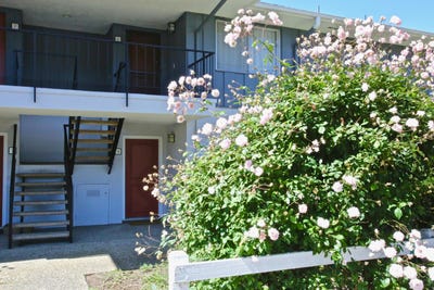 /international/us/3639-san-remo-drive-unit-4-santa-barbara-ca-110099490187/