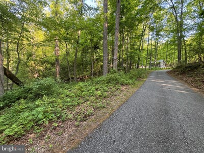 /international/us/edgemont-road-frederick-md-110107795329/