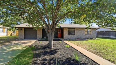 /international/us/206-glenmoor-dr-fredericksburg-tx-110120408743/