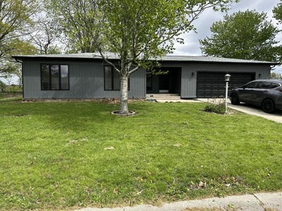 /international/us/902-fleetwood-drive-tuscola-il-110106300985/