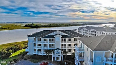 /international/us/1135-park-road-sunset-beach-nc-110108632426/