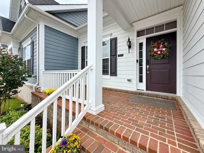 /international/us/306-buckeye-circle-la-plata-md-110108386505/
