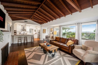 /international/us/8535-hillcrest-ave-la-mesa-ca-110098632276/