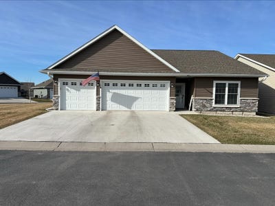 /international/us/511-southfork-circle-se-hutchinson-mn-110104141280/